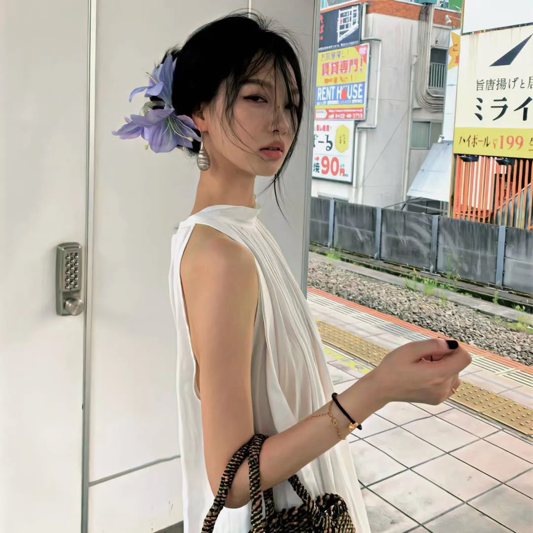 吞噬太阳的女子